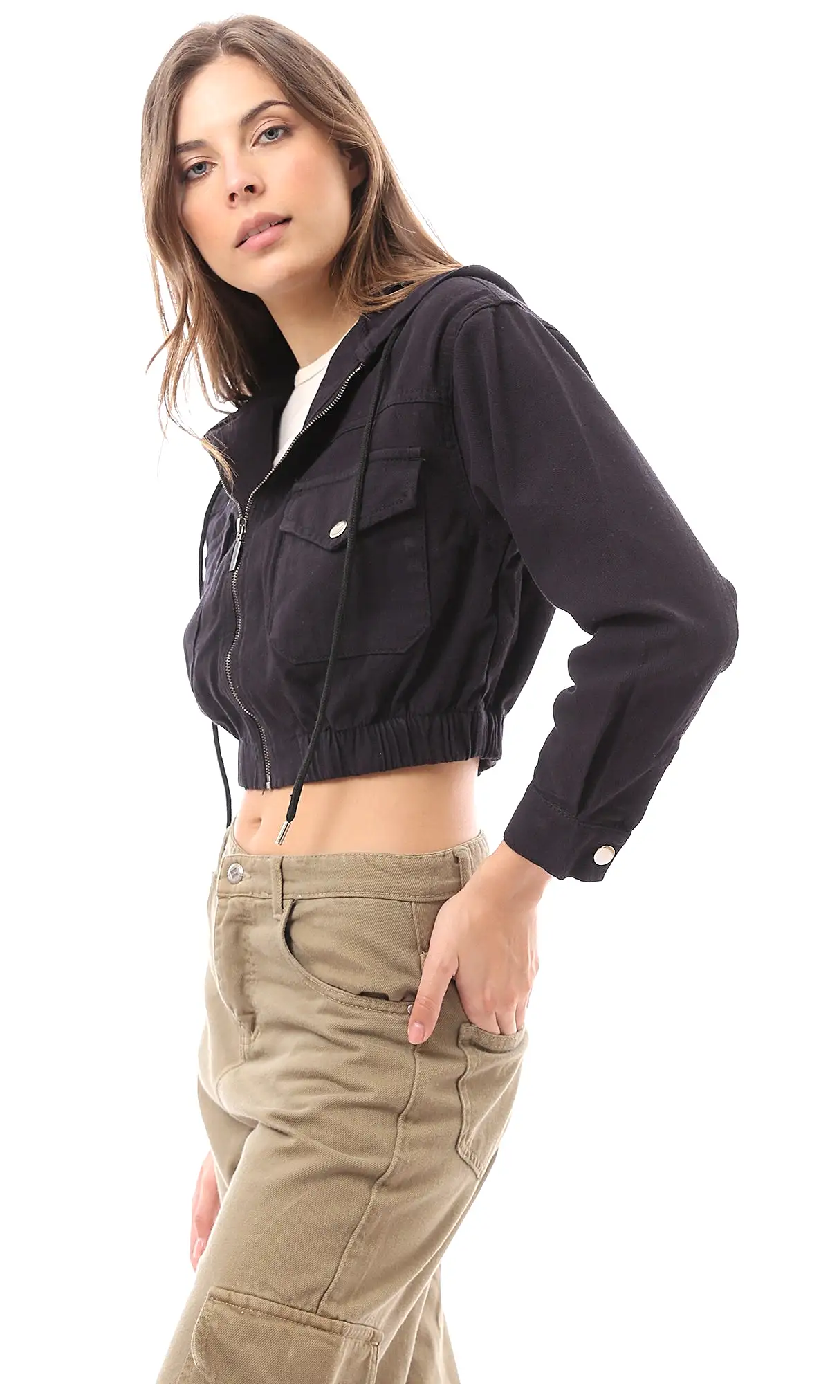 O172027 Black Zipped Cropped Jacket With Front Pockets