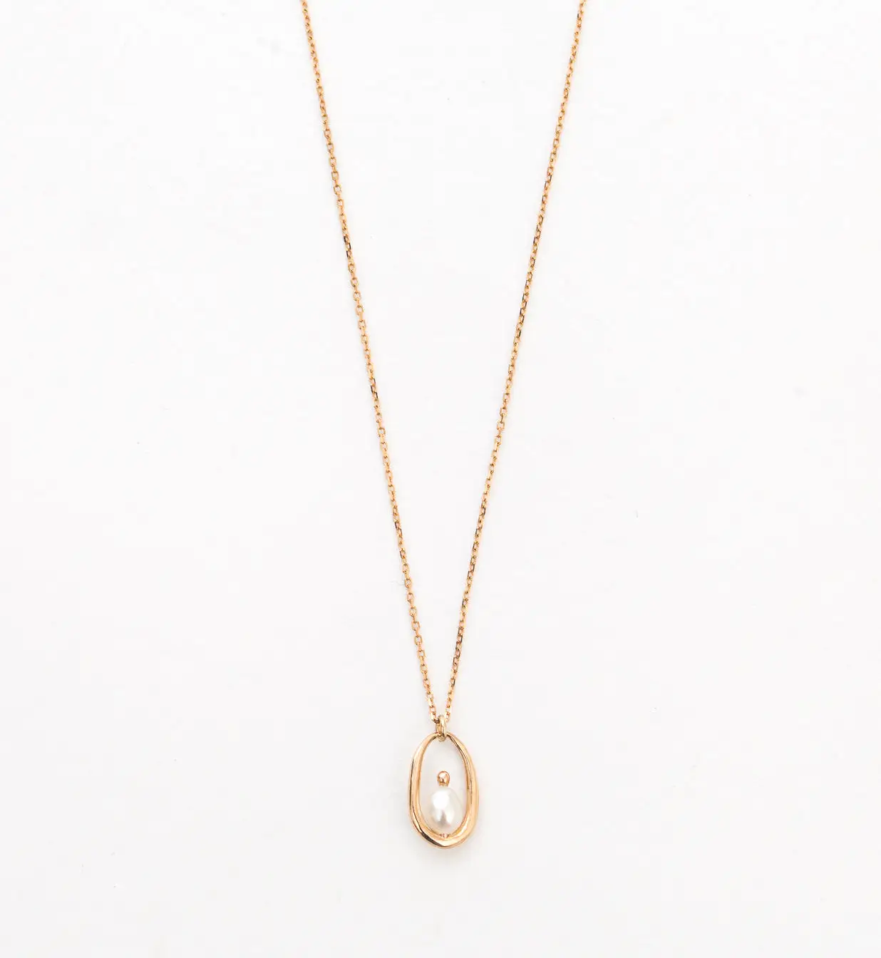 Pearl Droplet Necklace